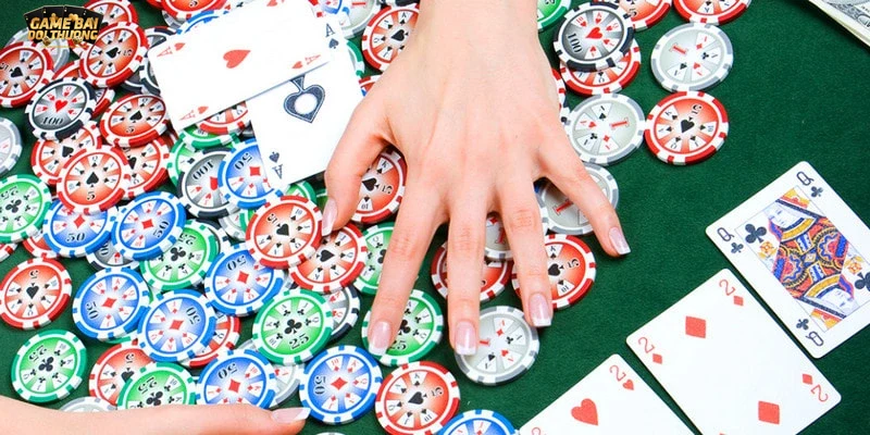 Các hình thức phổ biến trong đánh bài online